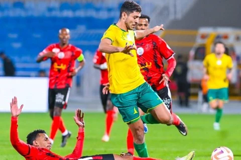 "مشاركة شريف بديلًا وغياب حامد".. الخليج يكتفي بالتعادل مع ضمك في الدوري السعودي